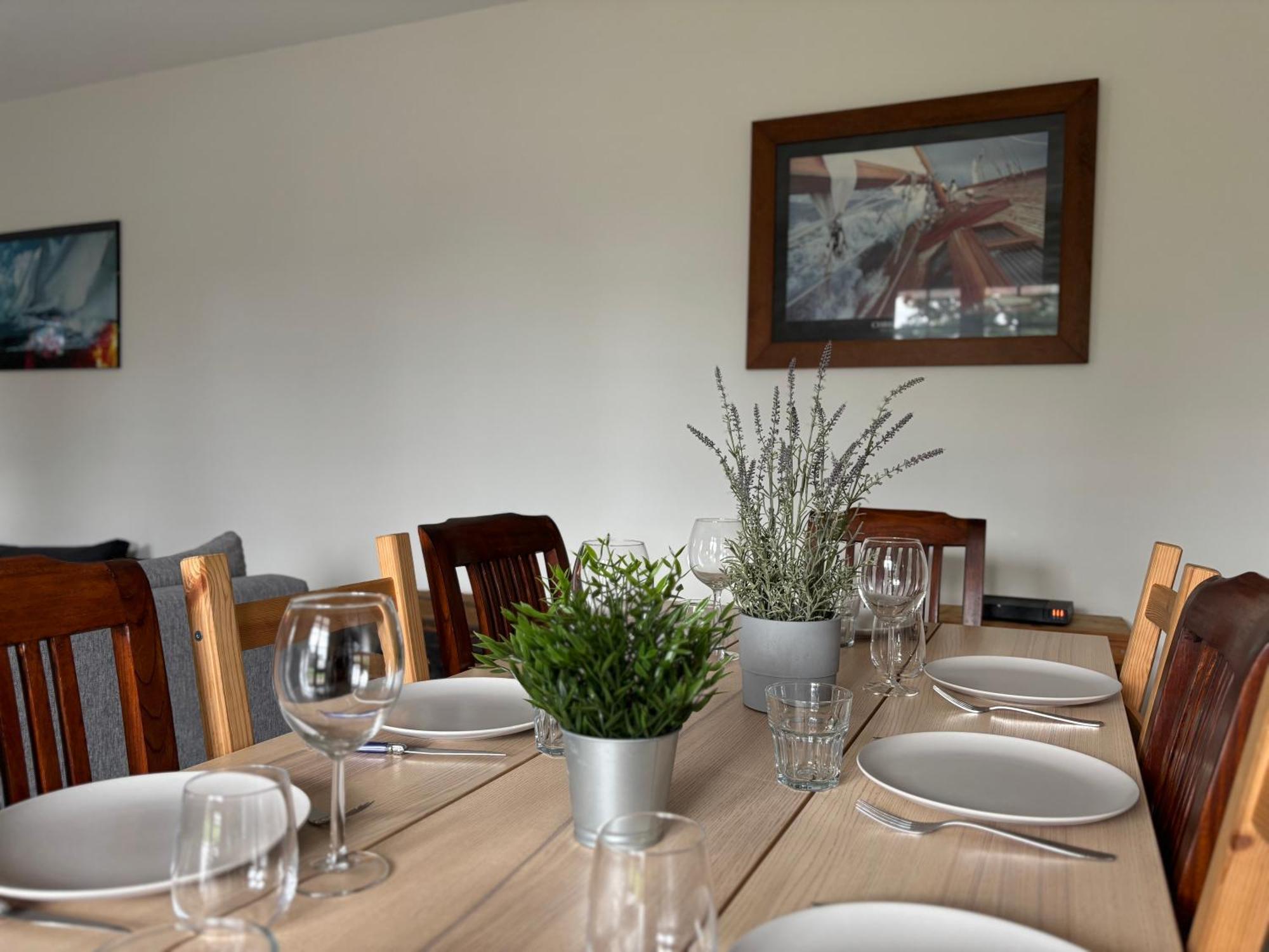 La Fromagerie Maison Lumineuse Et Spacieuse Beau Sejour 5 Ch 2 Wc 1 Sdb Grand Jardin Clos 5Mn A Pied Commerces 10 Mn Plage Omaha Beach Proche Plages Du Debarquement Trevieres 外观 照片